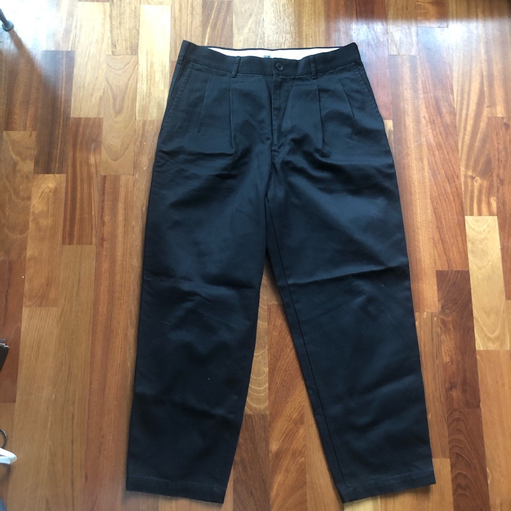 Uniqlo U black pleated pant